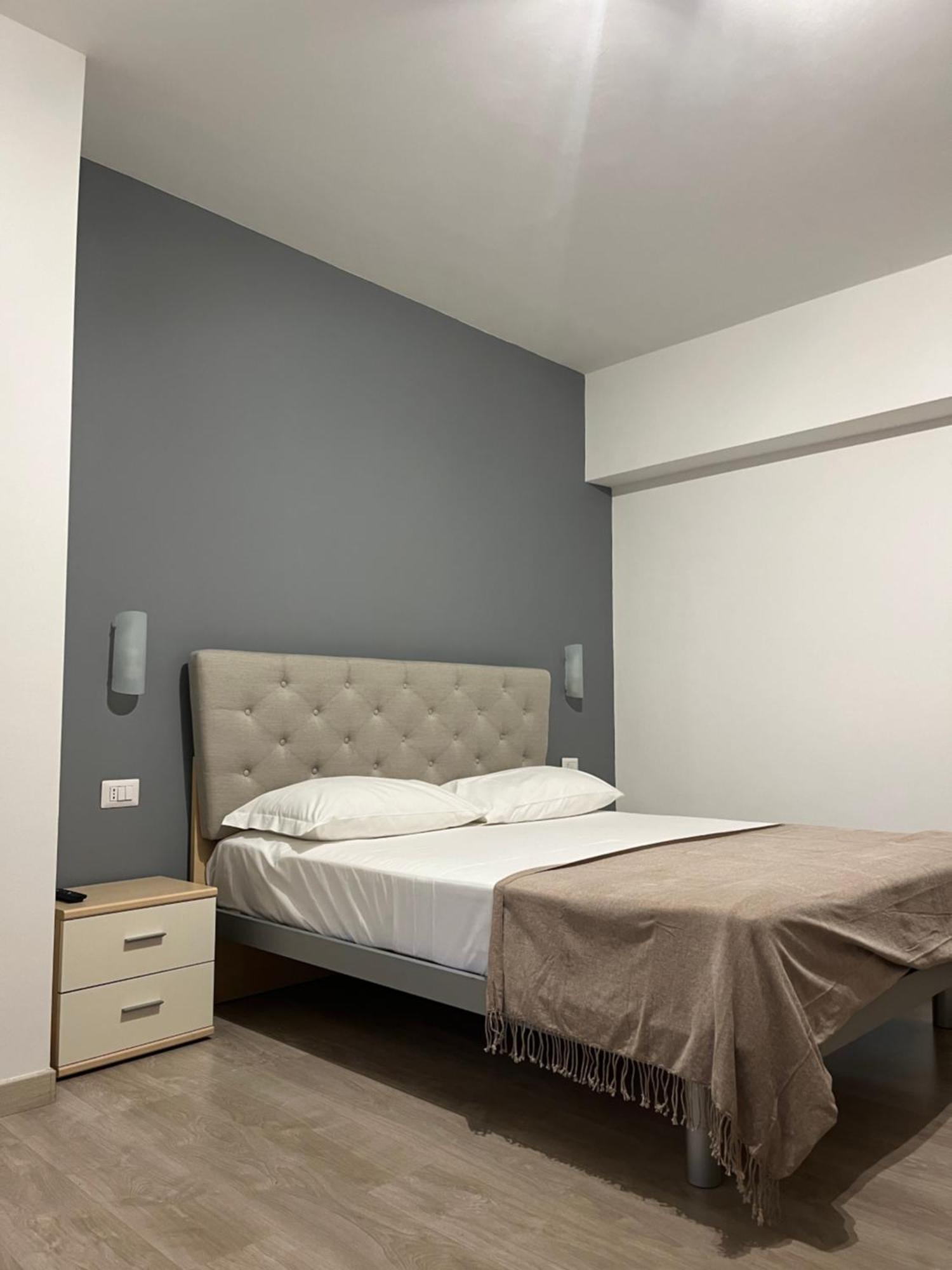 Bella Vita Guesthouse Arona Extérieur photo