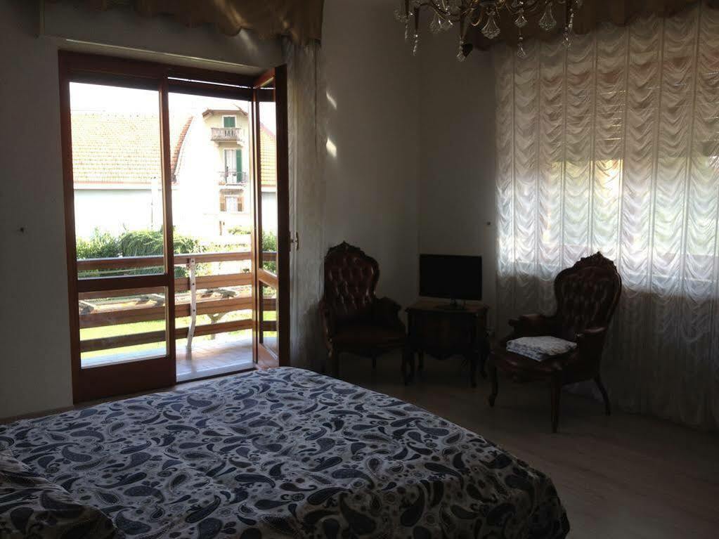 Bella Vita Guesthouse Arona Extérieur photo